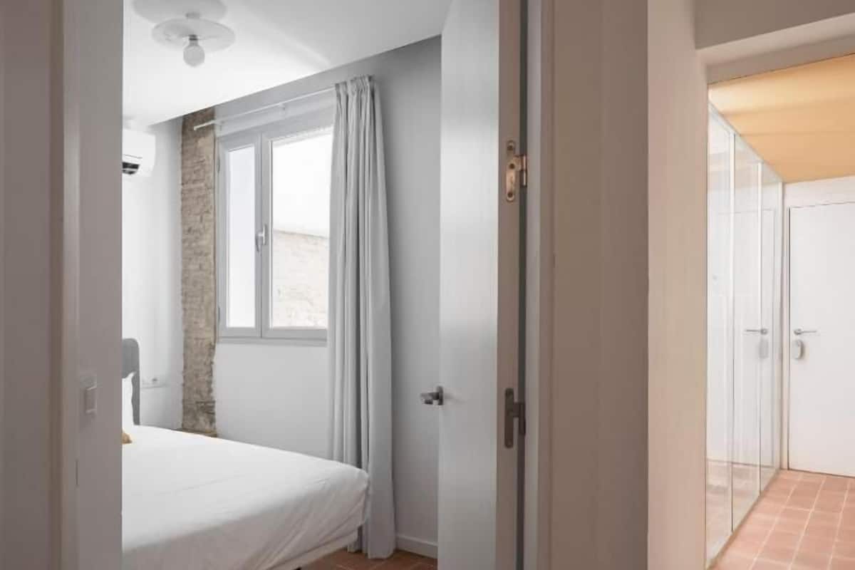 Apartment, 2 Bedrooms | 2 bilik tidur, meja, Wi-fi percuma