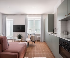 Apartment, 3 Bedrooms | Private kitchen | Fridge, electric kettle, toaster, highchair