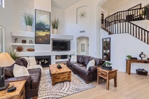 Smart TV - Vacation in Style – Scottsdale Kierland Quarters (Scottsdale)