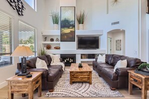 Smart TV - Vacation in Style – Scottsdale Kierland Quarters (Scottsdale)