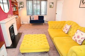 House - Hassocks Hideaway With Parking Garden (Hassocks)