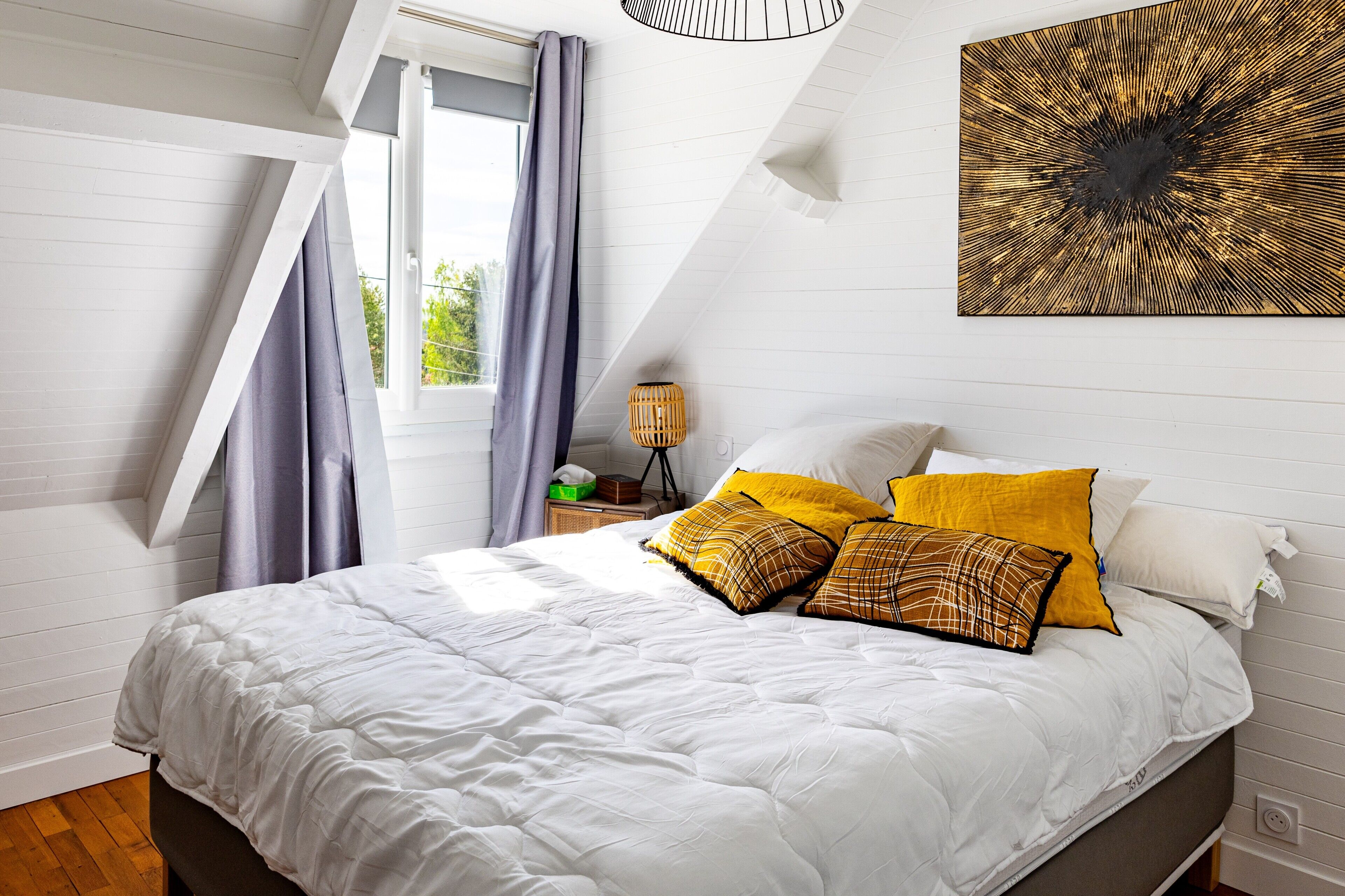 5 habitaciones, tabla de planchar con plancha y wifi gratis 