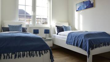 2 bedrooms, iron/ironing board, travel crib, free WiFi