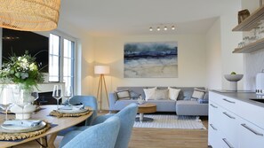 Interior - Family-friendly vacation apartment with sauna and fireplace (Tossens)