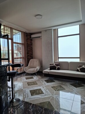 Interior - 3-bedroom apartment in Batumi (Batumi)