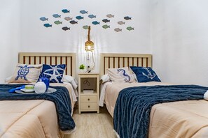3 bedrooms, iron/ironing board, WiFi, bed sheets