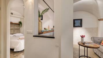 1 bedroom, bed sheets