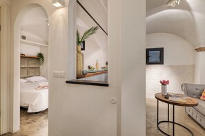 Departamento de luna de miel, varias habitaciones (Boutique Apartment I Cavalieri) | 1 habitación y ropa de cama 