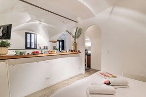 Honeymoon appartement, meerdere slaapkamers (Boutique Apartment I Cavalieri) | 1 slaapkamer, beddengoed