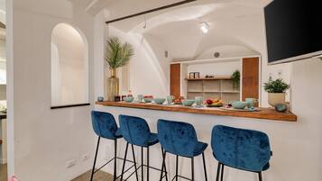 Honeymoon-Apartment, Mehrere Schlafzimmer (Boutique Apartment I Cavalieri) | Speisen