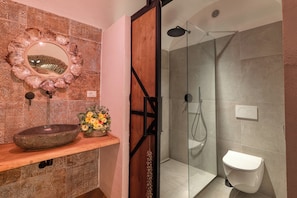 Honeymoon Apartment, 1 Bedroom (Boutique Apartment Bucanieri Luxury) | Bathroom | Shower, hair dryer, towels, soap