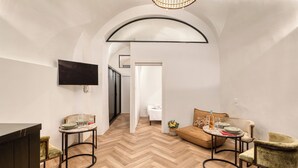 Honeymoon Apartment, 2 Bedrooms, Microwave (Boutique Apartment Casa Del Barone) | Interior - Boutique Apartment Casa Del Barone (Ventimiglia)