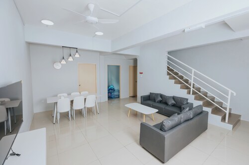 3-bedroom house in lovely Ranau with WiFi, AC. Start your adventure lot 15