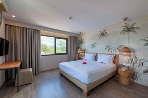 Suite, balcón, vista al océano | Ropa de cama de alta calidad, camas con pillow-top y minibar 