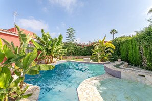 Pool - Holiday Home 'Beniarbeig' with Mountain View, Wi-Fi and Air Conditioning (El Campello)