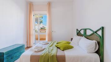 2 slaapkamers, een strijkplank/strijkijzer, gratis wifi, beddengoed