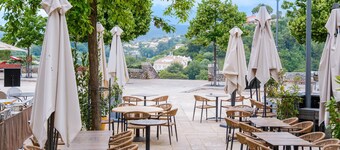 Bed and Breakfast 'Jungle - Haut De Cagnes' with Mountain View, Wi-Fi and Air Conditioning