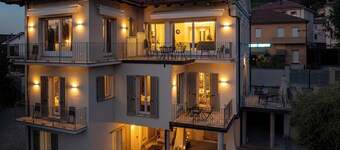 Alba Palace Luxury Apartments - Blue