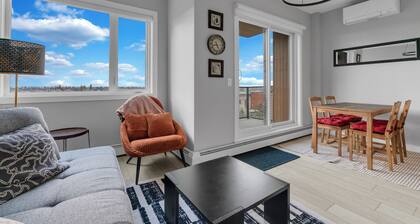 Modern 2BR Suite with Underground Parking in SW Calgary