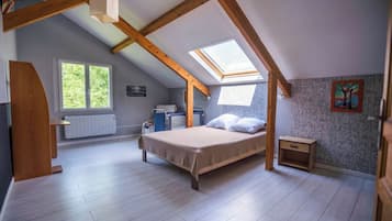 4 Schlafzimmer, Bügeleisen/Bügelbrett, WLAN, Bettwäsche