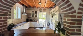 Large country house with pool and jacuzzi