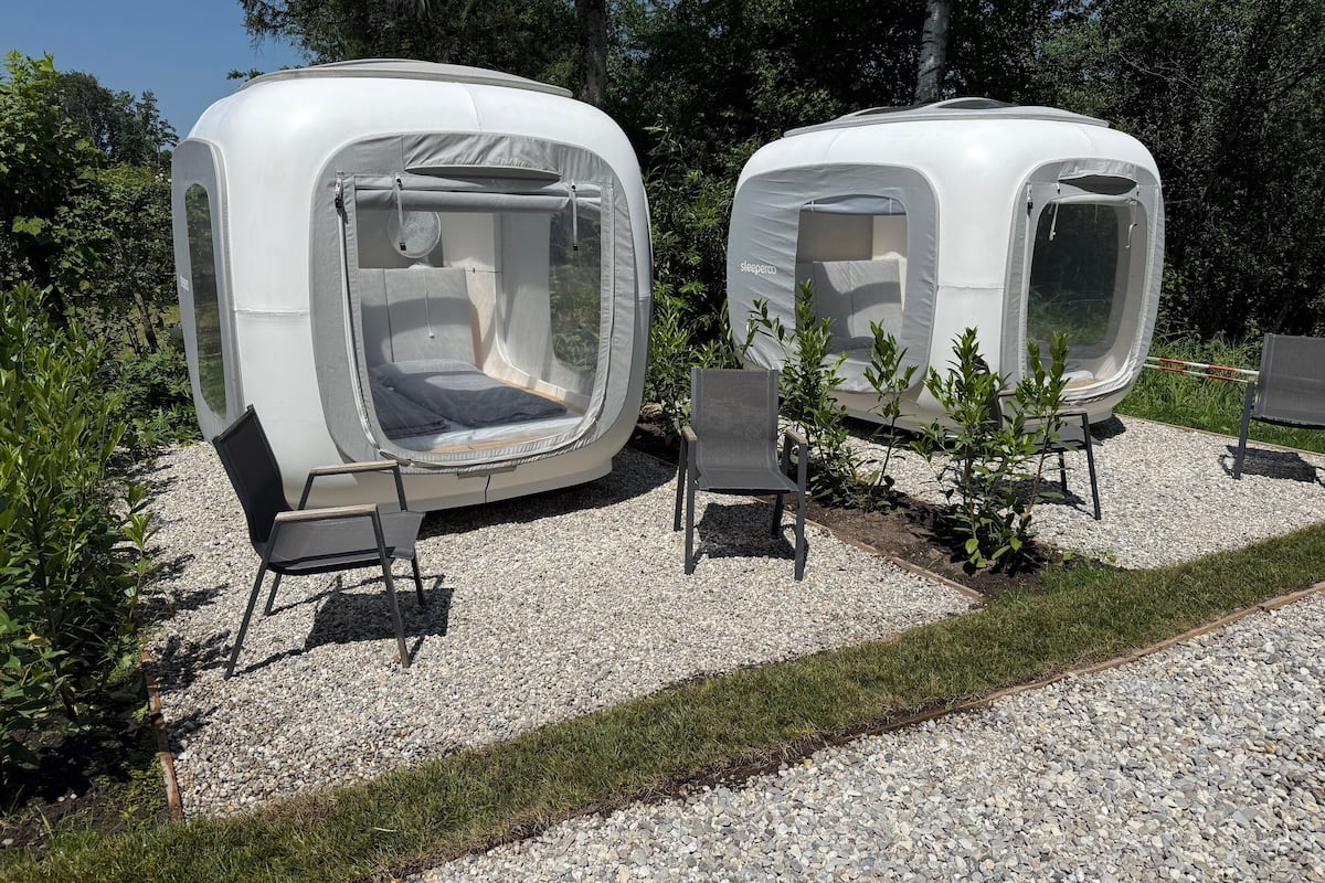 1 habitación y ropa de cama