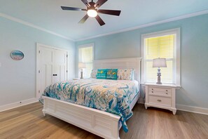 4 Schlafzimmer, Bügeleisen/Bügelbrett, Internetzugang, Bettwäsche