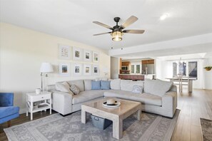 TV, DVD player - Bright lakeview condo w/large covered deck, bunk room & close to all the fun (Osage Beach)