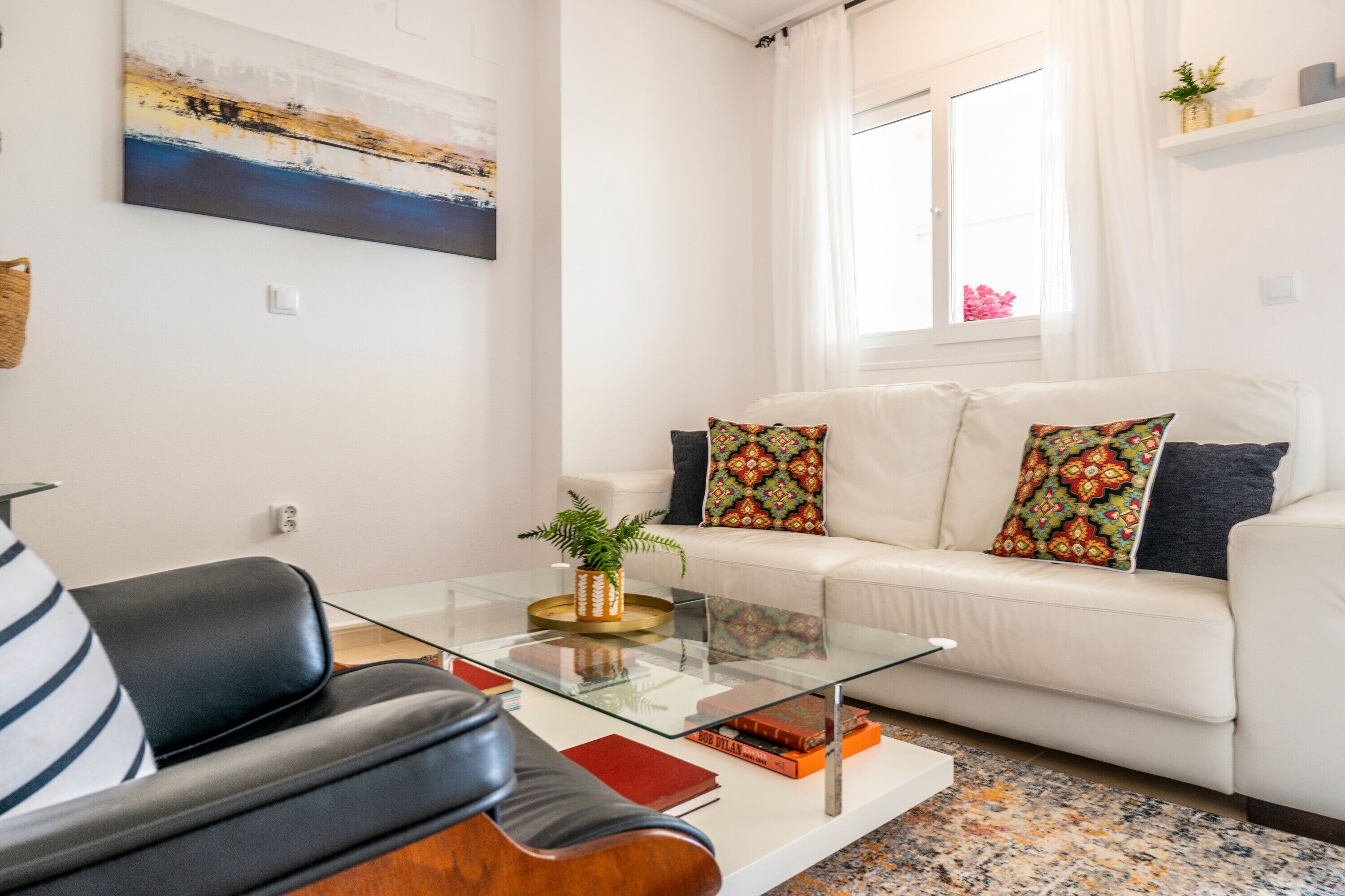 Een televisie en een dvd-speler