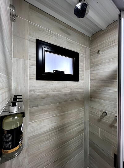 Eco TinyHouse with beautiful view and air conditioning