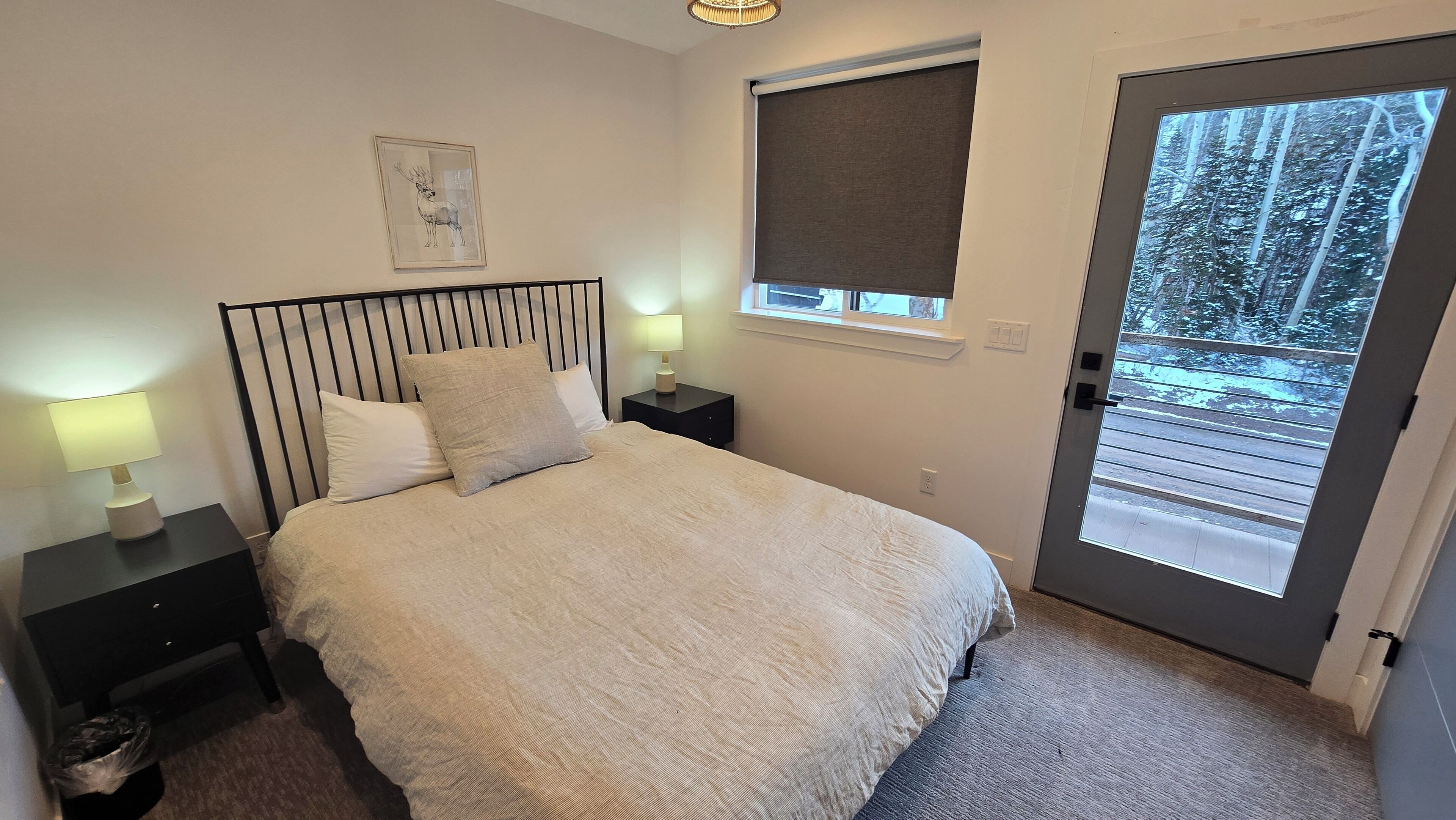 واي فاي مجانًا وملاءات أسرّة