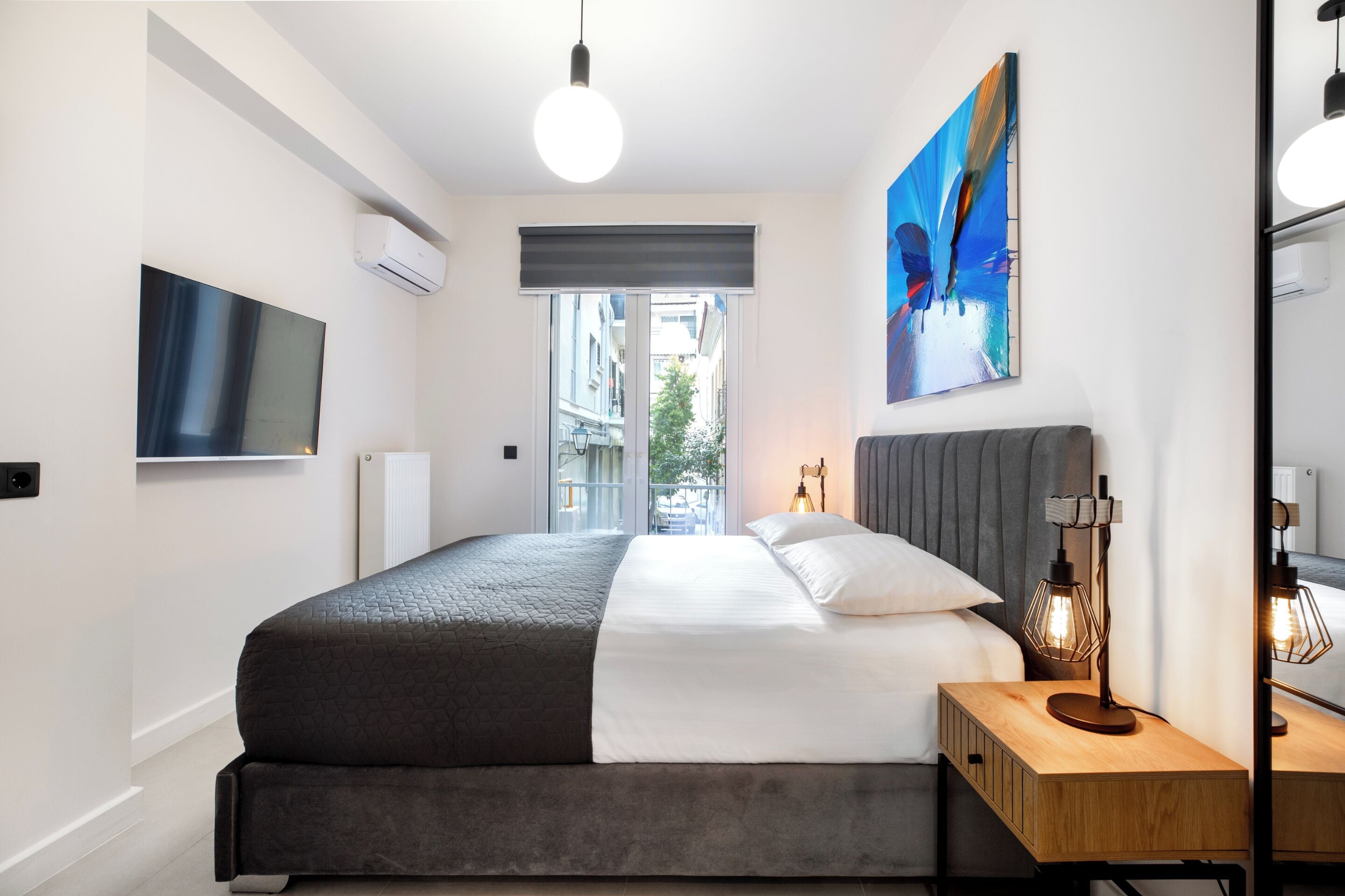 2 bedrooms, Egyptian cotton sheets, premium bedding, down duvets