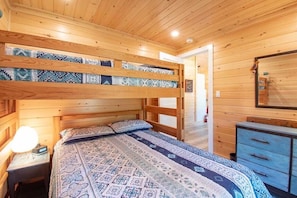 2 bedrooms, WiFi, bed sheets - Talbot - Pineview - Two Bedroom Cottage, Sleeps 5 (Kawartha Lakes)