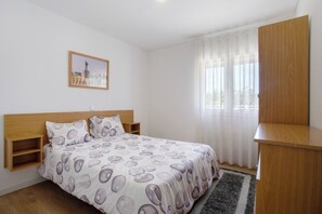 3 bedrooms, free WiFi, bed sheets