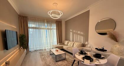 Panoramic Canal & Burj Khalifa View . Luxury 1BR in Business Bay