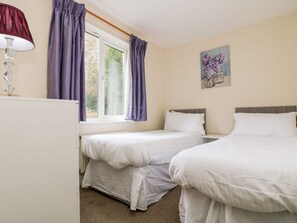 3 Schlafzimmer, individuell dekoriert, individuell eingerichtet