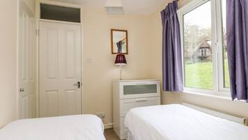 3 bedrooms, individually decorated, individually furnished, free WiFi