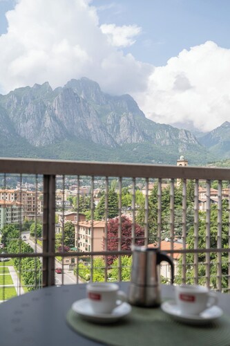 Lecco top panorama - Two Bedroom Apartment, Sleeps 5