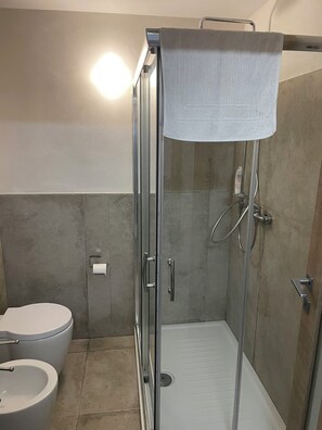 Unclassified image, 4 of 21, button - Recent construction, central, all amenities (Pozzallo)