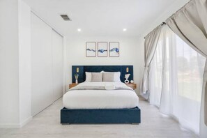 1 chambre, fer et planche à repasser, Wi-Fi, literie fournie