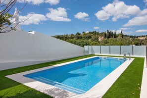 Pool - Villa 'Neves' with Mountain View, Private Pool and Private Terrace (Albufeira)