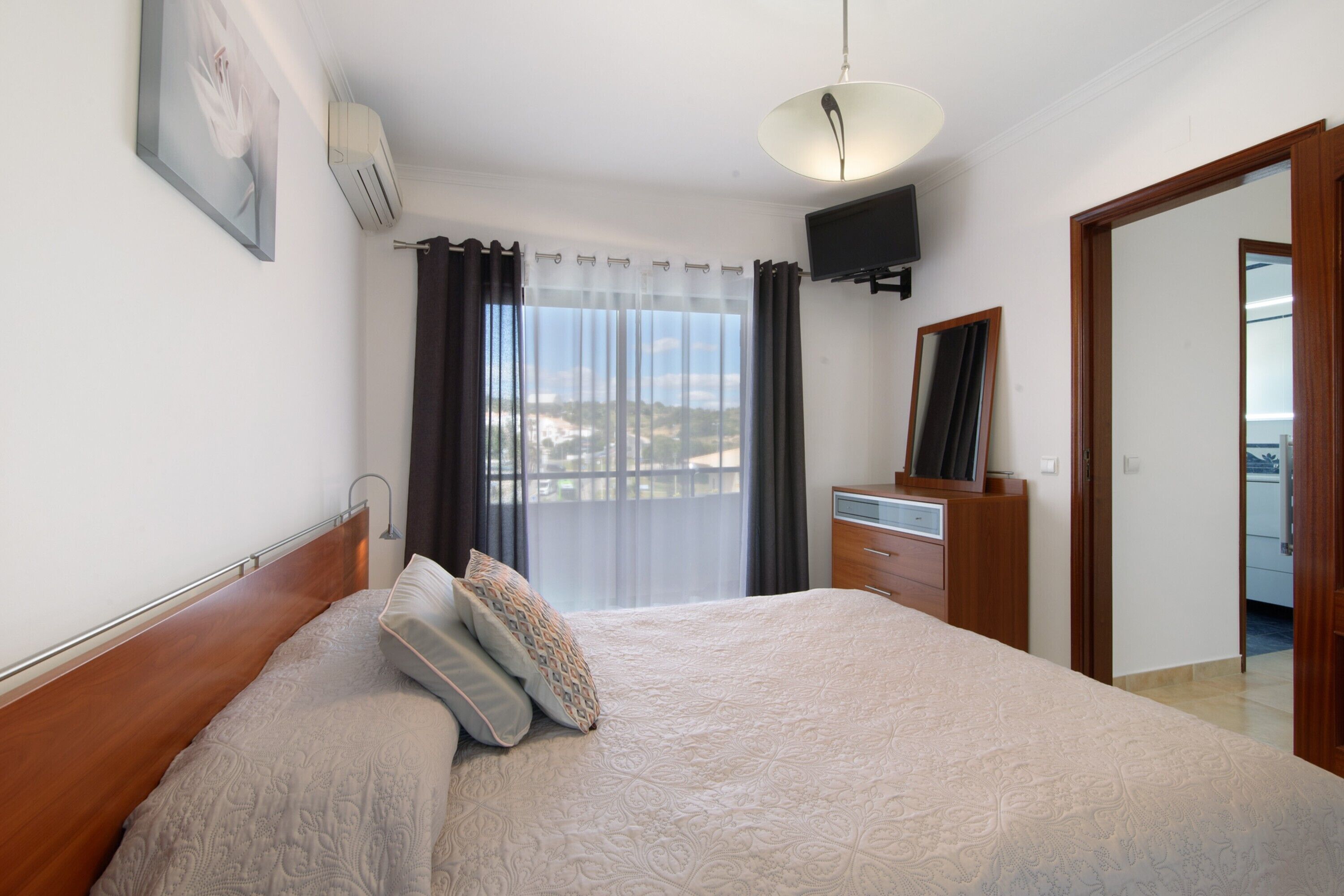 2 habitaciones y wifi gratis 