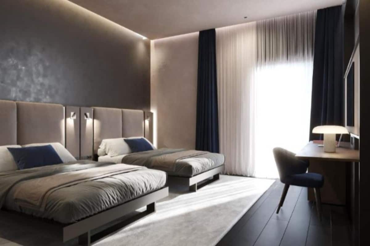 In-room safe, desk, blackout drapes, soundproofing