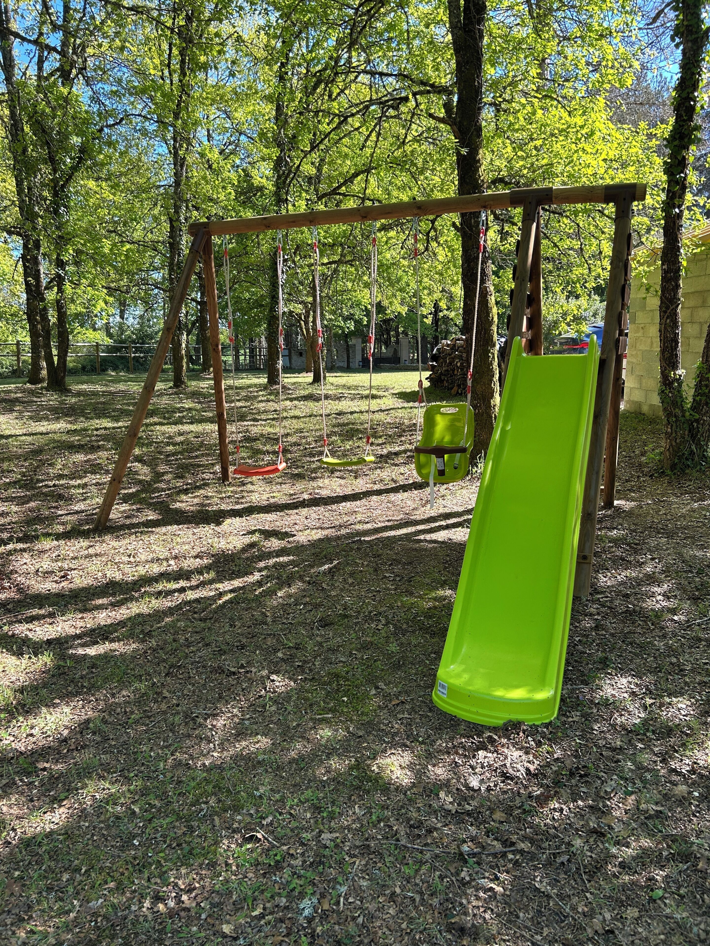 Children’s play area – outdoor
