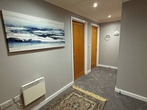 Apartment | Interior - Quaint Bracknell Apartment With Two Bedrooms (Bracknell)