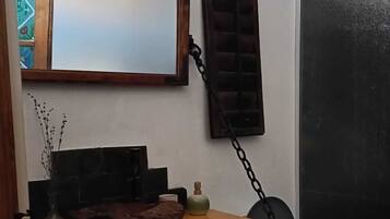 Handdukar, tvål, schampo och toalettpapper