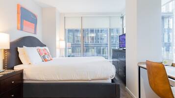 Desk, laptop workspace, iron/ironing board, free WiFi