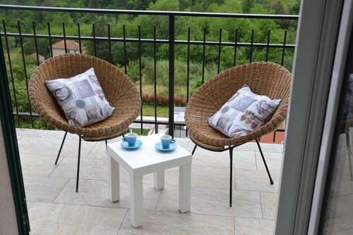 Halfway between the sea and the hill is the ideal place for your relaxation...