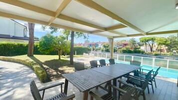 Villa, 4 Bedrooms, Private Pool, Garden View | Terrace/patio