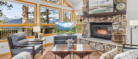 Télévision, cheminée